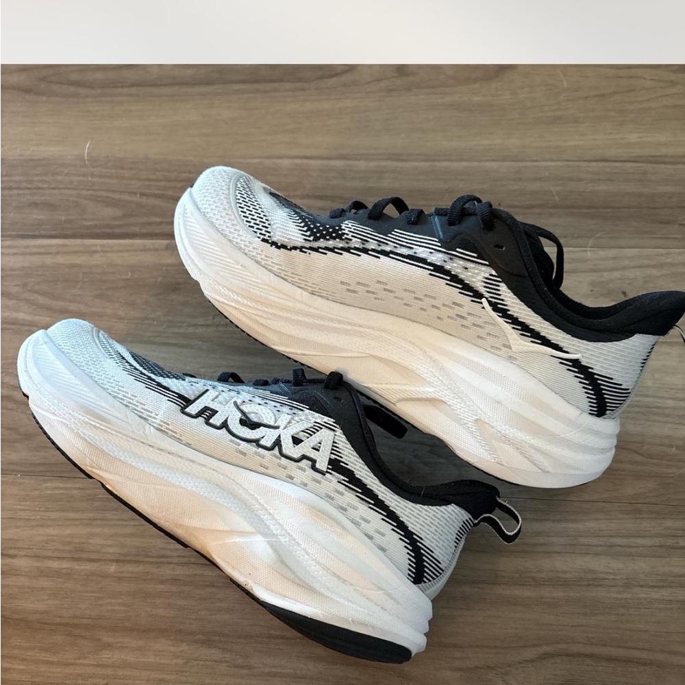 HOKA Skyflow Black and White Sneakers 8Wide